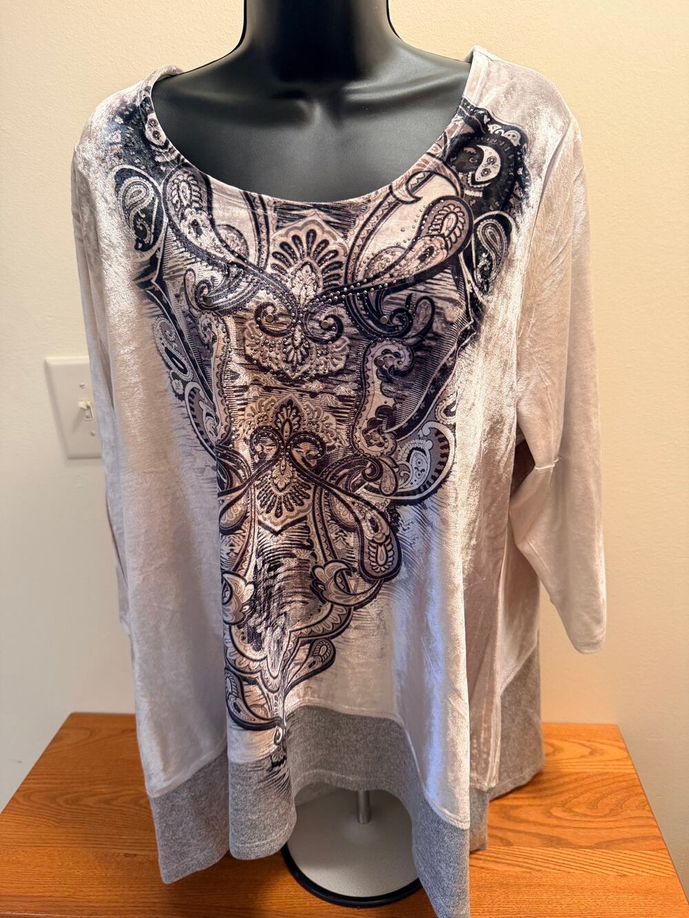 One World 2X Quarter Sleeve Grey & Black Tunic